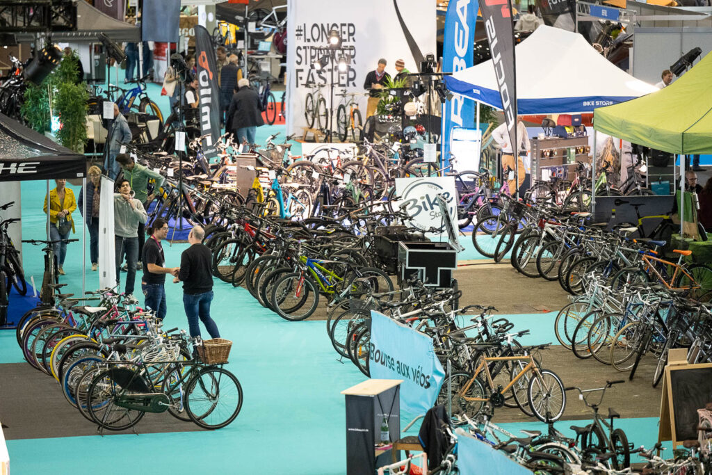 Stands au salon du vélo et de la mobilité